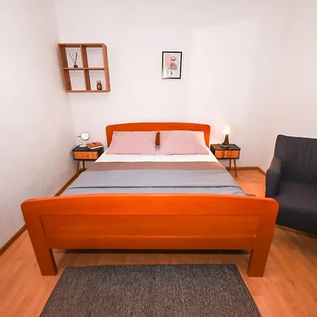 Apartamento Sobe Loncar Baška Voda
