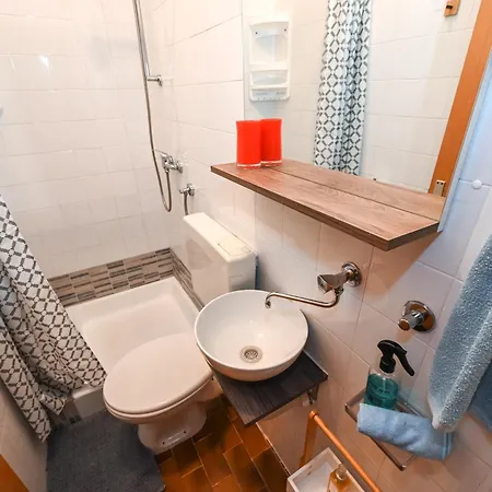 Apartamento Sobe Loncar Baška Voda