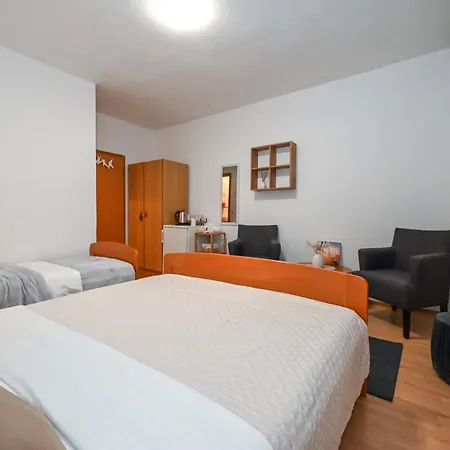 Sobe Loncar Baška Voda