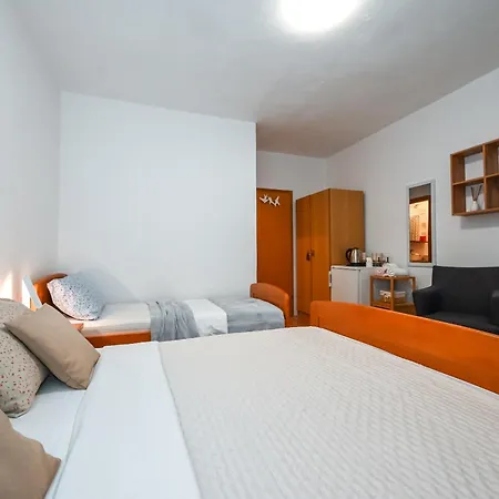 Sobe Loncar Apartament *